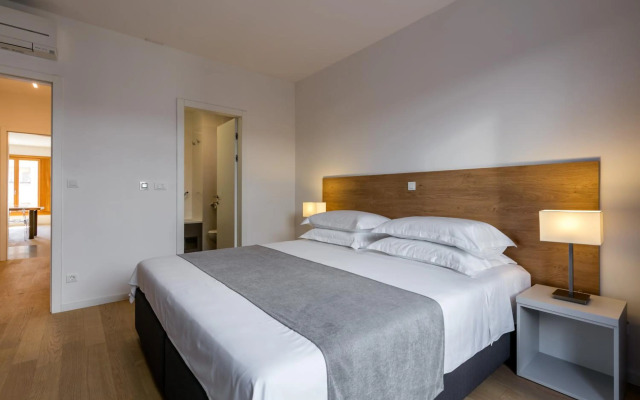 Luxury Apartment Kampanel