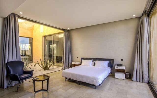 Villa Amara Oliver Palm Resort