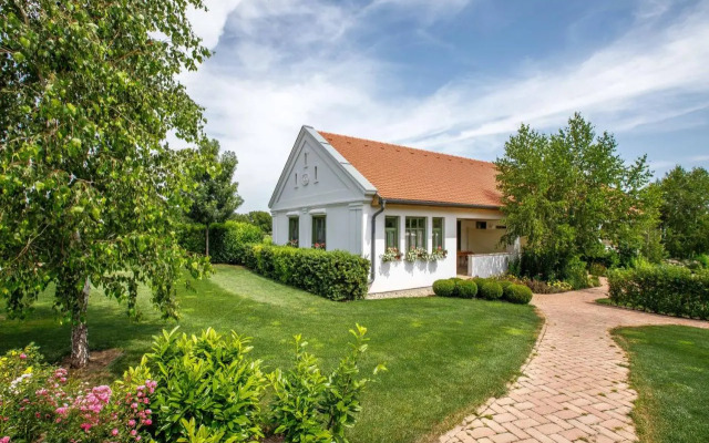 Páskom Cottage