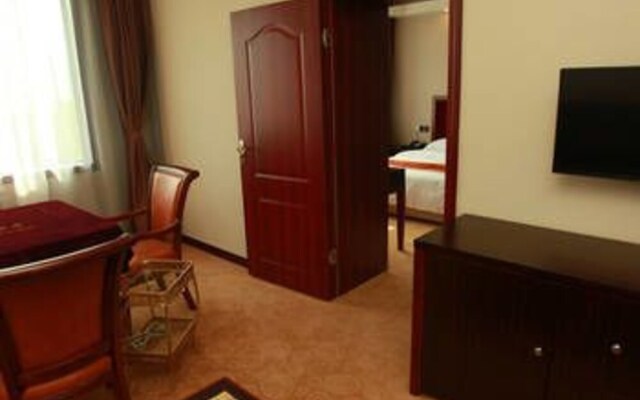 Chengdu Xirun Hotel