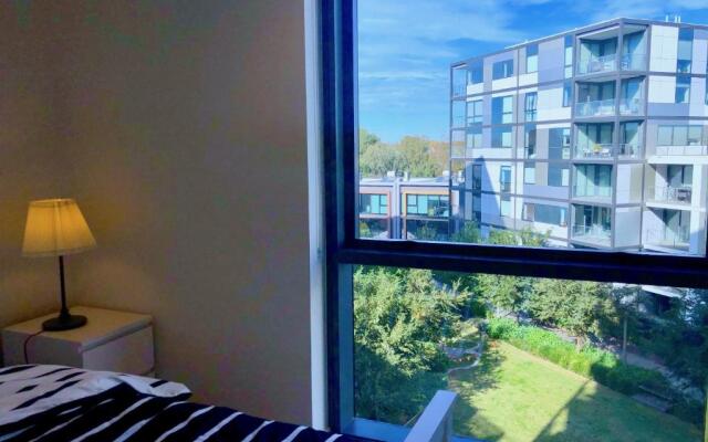 Brilliant Toorak Park Apartment GardenView FreeParking SmartTV