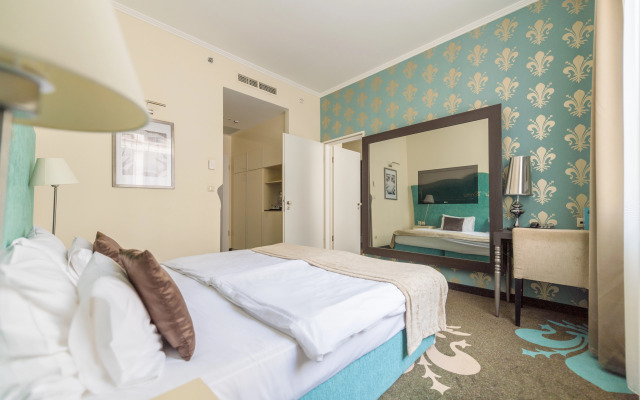 La Prima Fashion Hotel