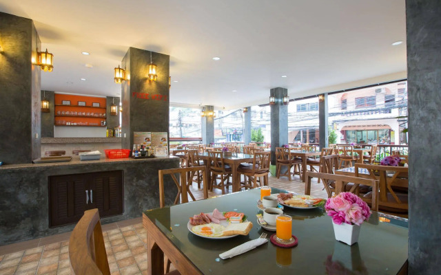 Chusri Hotel