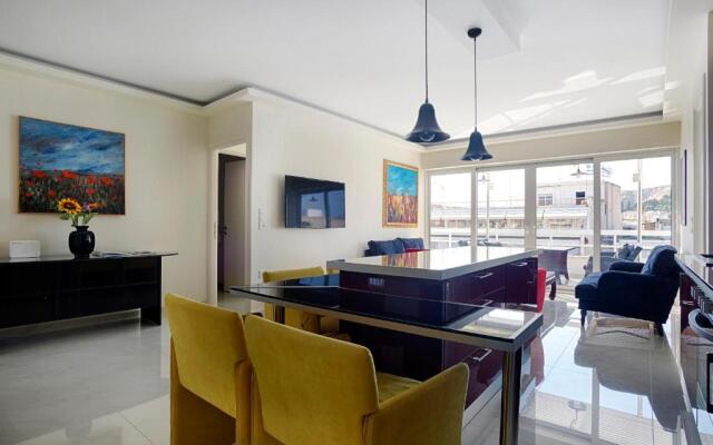 Unique 3 bedrm 3 bathrm apt - Acropolis views! SG69