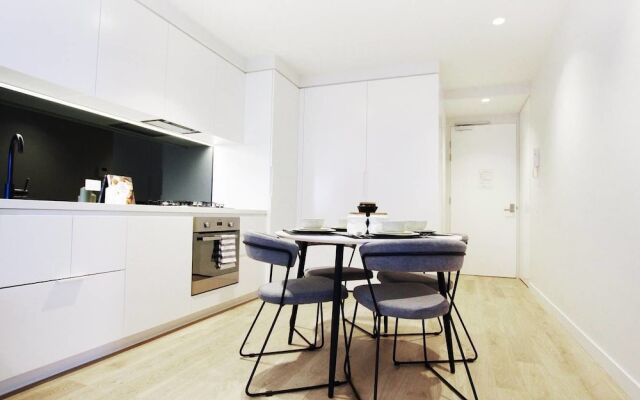 Apartment with Skyline View