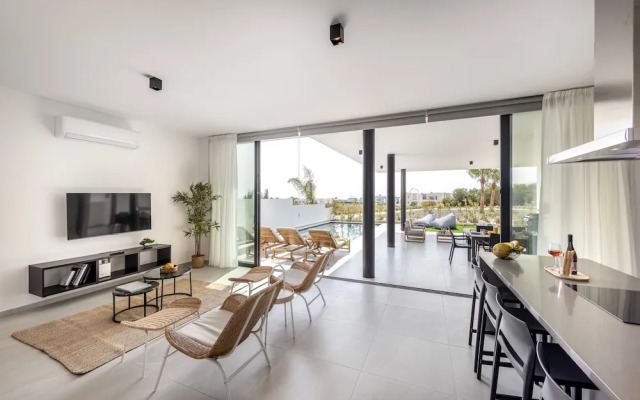 Protaras Aqua Pearl Villa 9