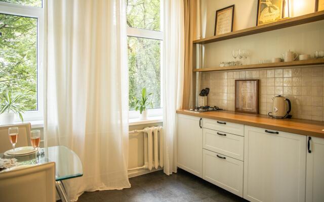 LovelyHome 39 (Lovelyhome 39) on 77A Komsomolskaya Street