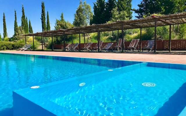 Splendid Villa in Montespertoli With Swimming Pool, Garden