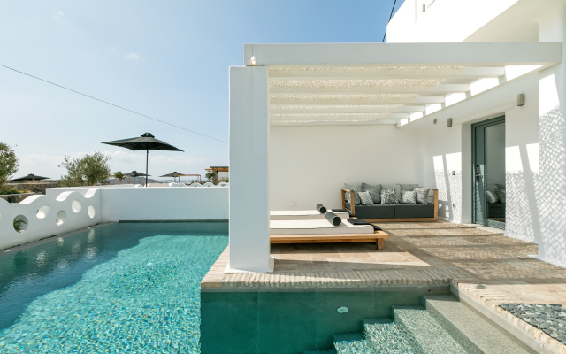 Portes Mykonos Suites & Villas