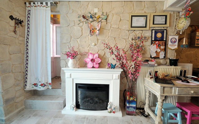 Kiraz Cicegi Hotel