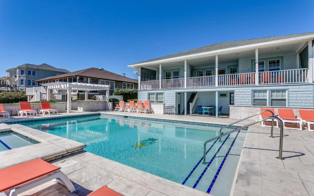 -Under The Sea (8 Bdrm / 7 Bath, Sleeps 22)