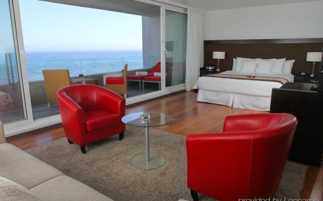 Radisson Blu Acqua Hotel & Spa Concon