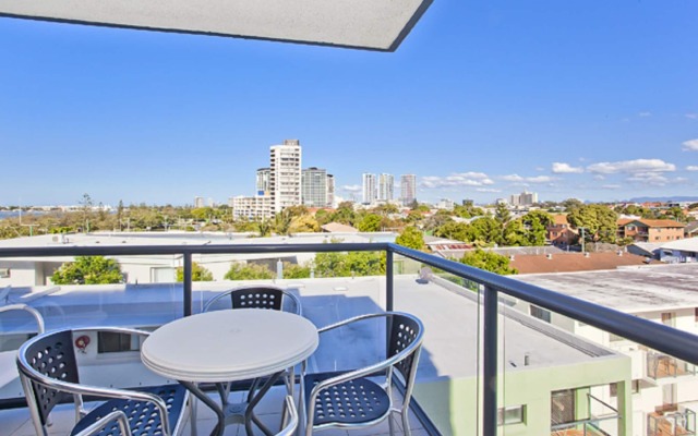 Aqualine Apartments