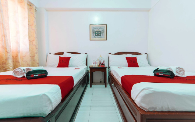 RedDoorz Plus @ Poblacion District Davao