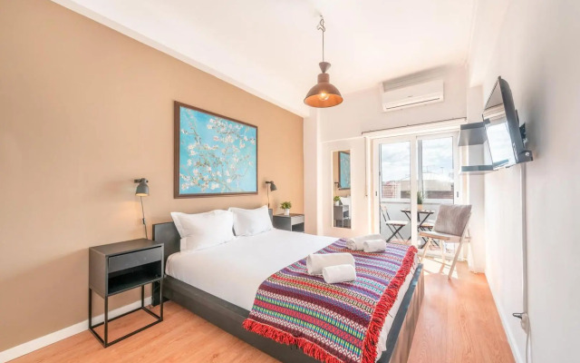 GuestReady - Vibrant 2BR Apartment