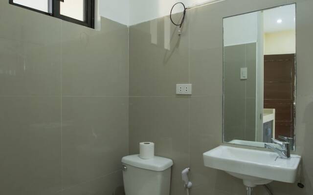 Spacious Private apartment at Laorenza Residences