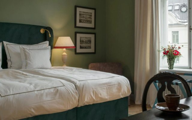The Sparrow Hotel