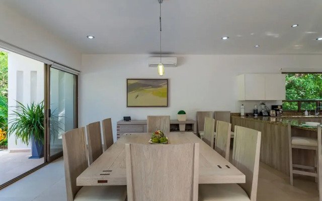 Casa Ave, Luxury & Resort Living