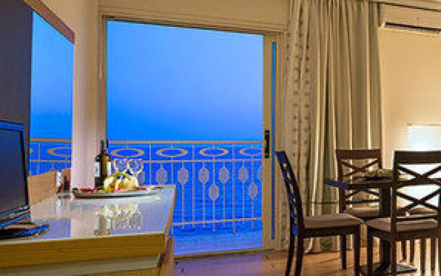 Ninos Grand Beach Resort