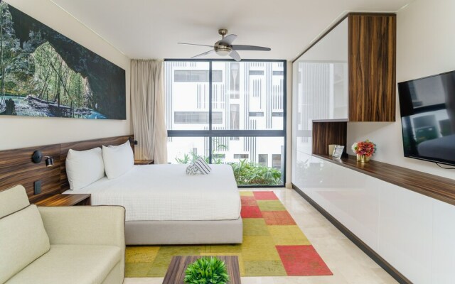 New Chic Studio Space with Jungle Roof Pool & Lounge