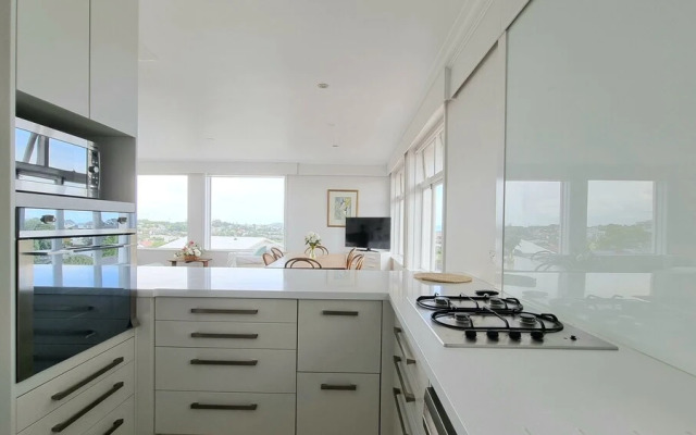 Gorgeous Apt Panoramic Views