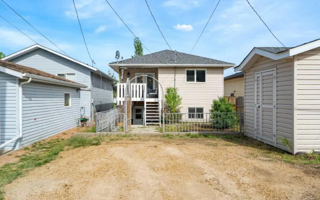 Dino Roar I Sleeps 12 I New