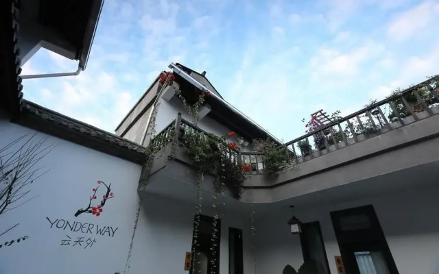 Yonder Way Hotel