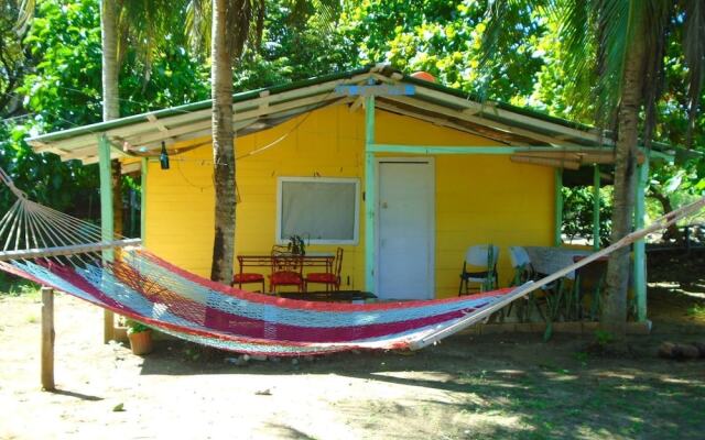 Rita Sonny Tropical Surf Cabina