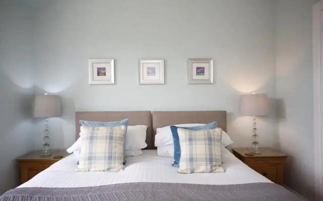 Dunmurray Lodge Guesthouse And Loft Apartment