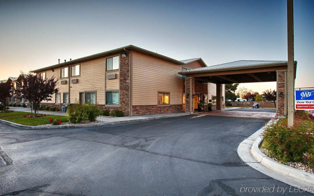 Best Western Inn & Suites