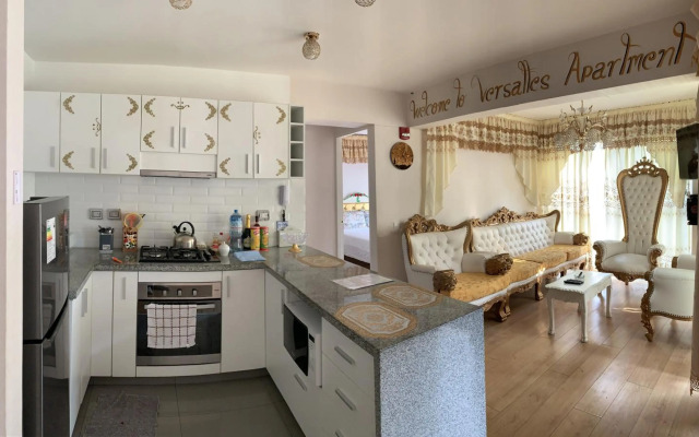 Versalles Apartment