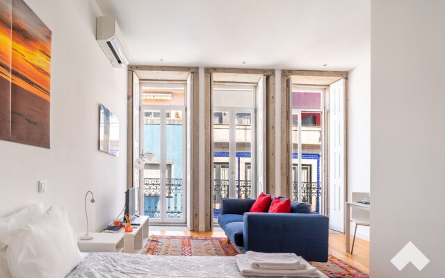 Mrtir1 · Bright Apartment Downtown Porto