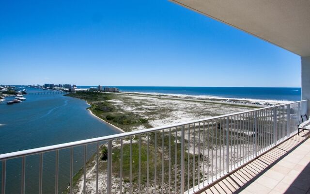 Crd1108 2 Bedroom Condo