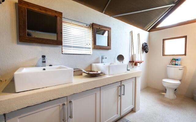 MILIMA Big 5 Safari Lodge