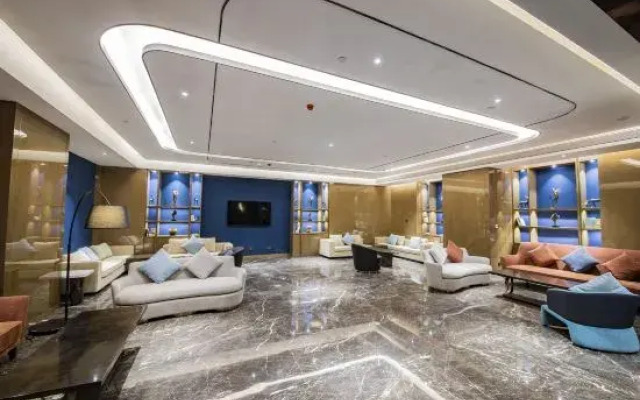 The Horizon Hotel