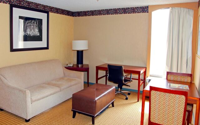 Americas Best Value Inn & Suites-Bush Int'l Airport West