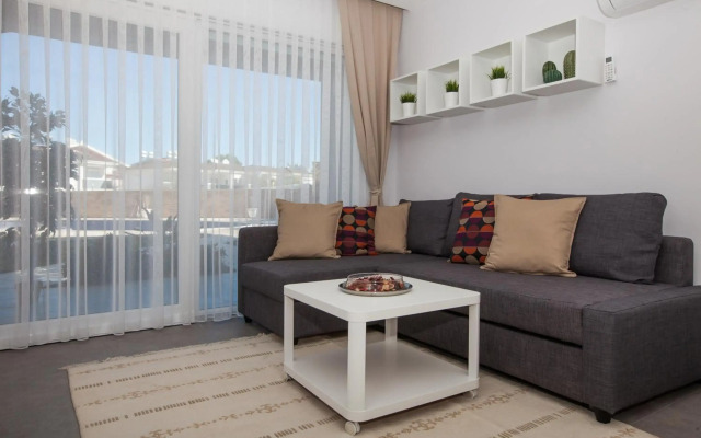 Truemar Hotels & Suites