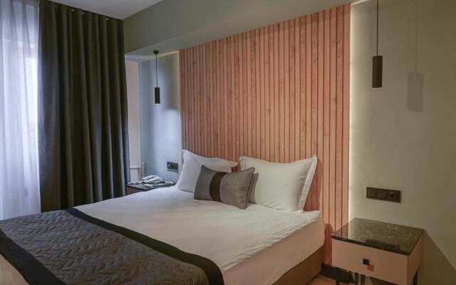 Polek Hotel