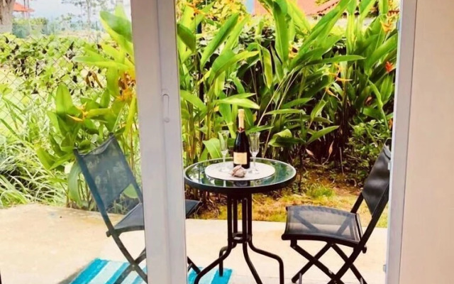 La Perla de Farallon Bed and Breakfast