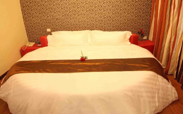 GreenTree Alliance HuaiBei Railway Station Jinseyuntian Hotel