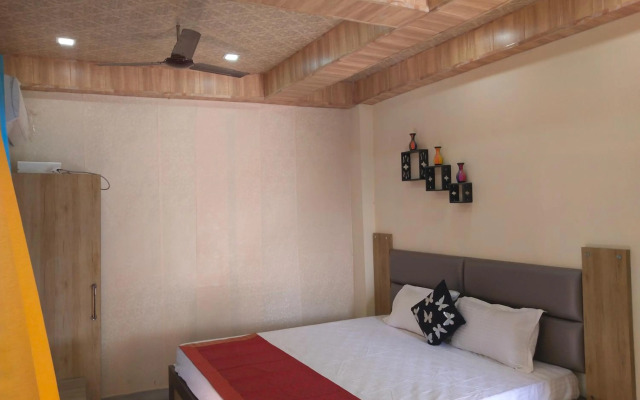 Om Shanthi paying guest house