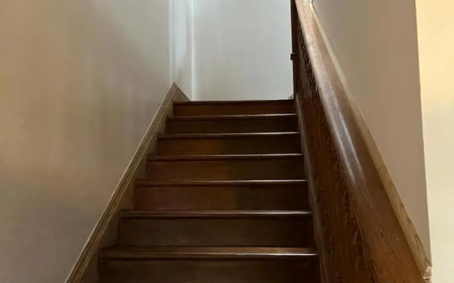 Lady Road Apartment