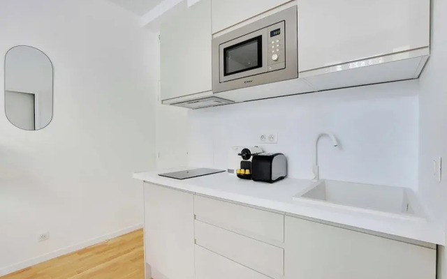Cute Studio in Eclectic 18th District - 1