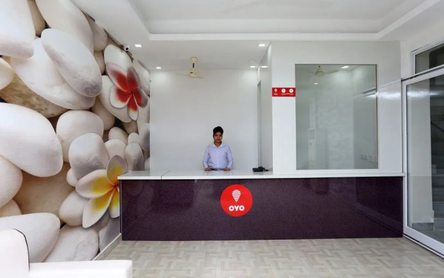 OYO 10271 Hotel Guest INN