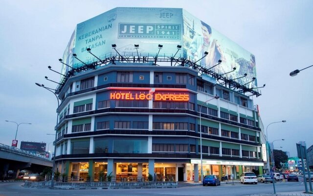 Leo Express Hotel