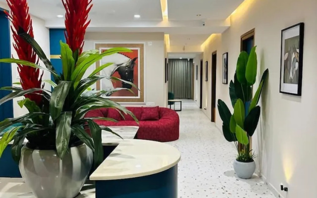 PubliQ Luxury Stays
