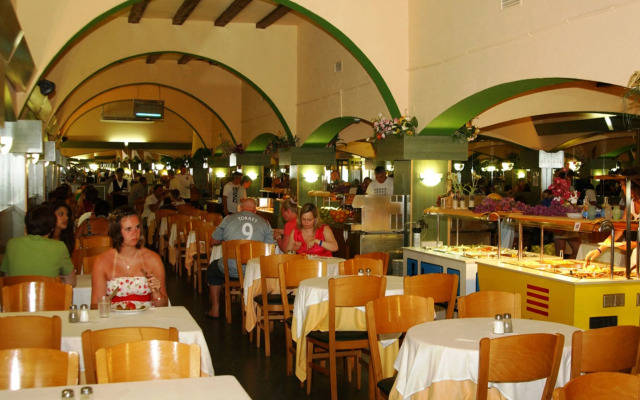Santa Susanna Resort Hotel