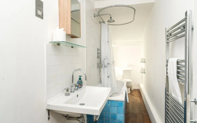Super 1BD Flat in the Heart of Blackheath Village