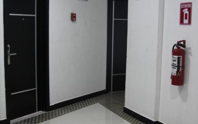 Hotel Dluxe & Suites