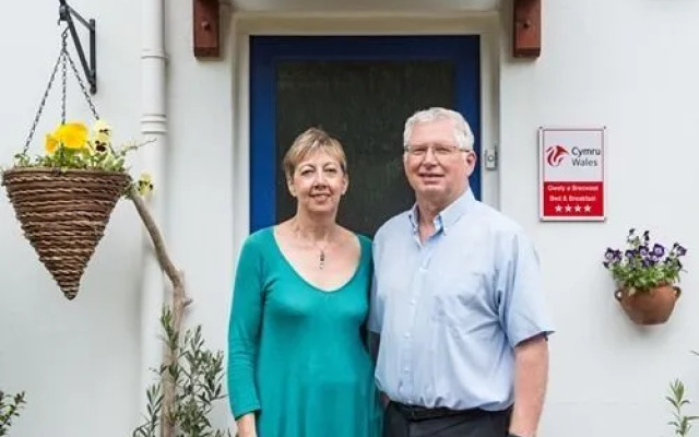 Ewenny Woods B&B